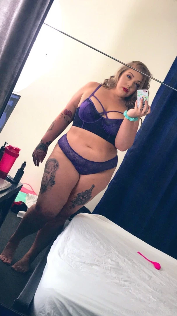 roxiehartsmfree - I love beautiful and classic lingerie do you like this purple set of part 4 