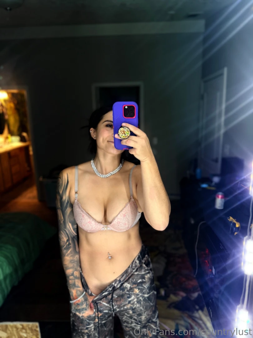 My vip page is on discount go see me naked and watch me play with 