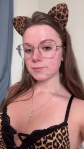 Unlock this to see how sexy i am in my lingerie and without