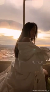 285296267695763456 part 1