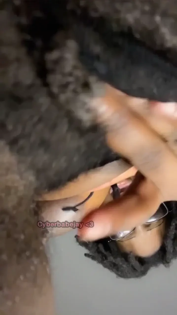 2 clips upclose clit rubbing just for u clit hairypussy ebony 