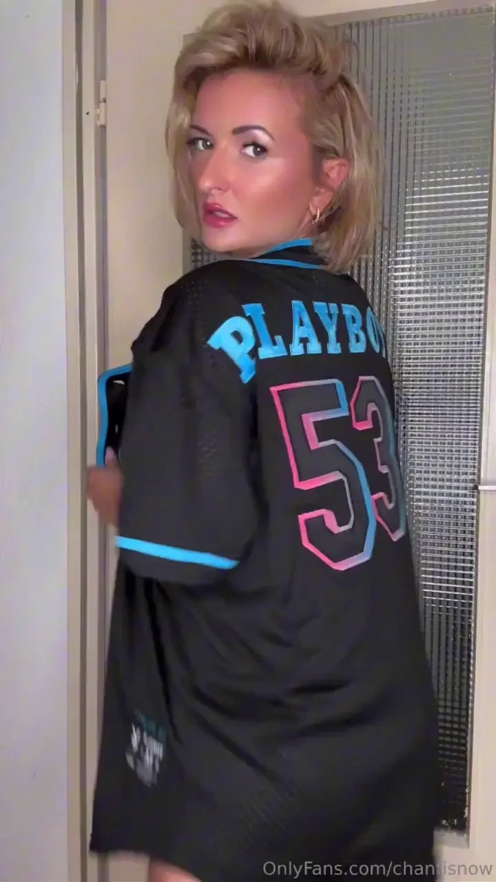 That clap you re hearing isn t just for the jersey this booty speaks 
