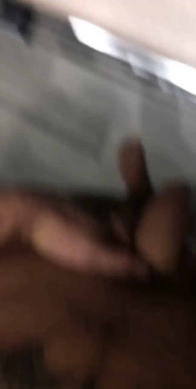 Morning vibes i m so horny this morning gym flex might wank in the 