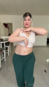 Bellynesian bellydance polinesian dance with trend sounds part 1