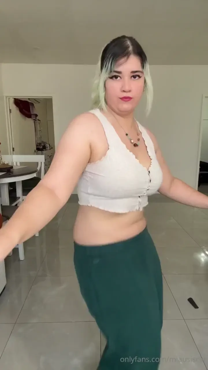 Bellynesian bellydance polinesian dance with trend sounds part 3 