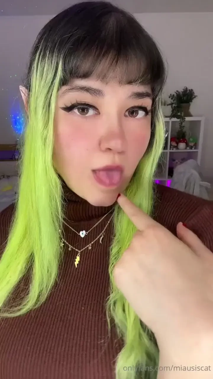 I love to be your ciber elf 