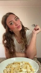 This week i tried going commando for the first time it was fun swipe