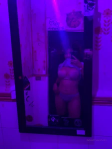 Shhhh i m busy in the bathroom