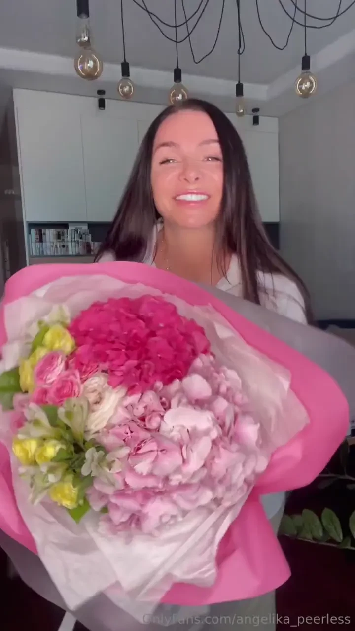 Anyone can tell a woman she s beautiful but getting her to believe it 