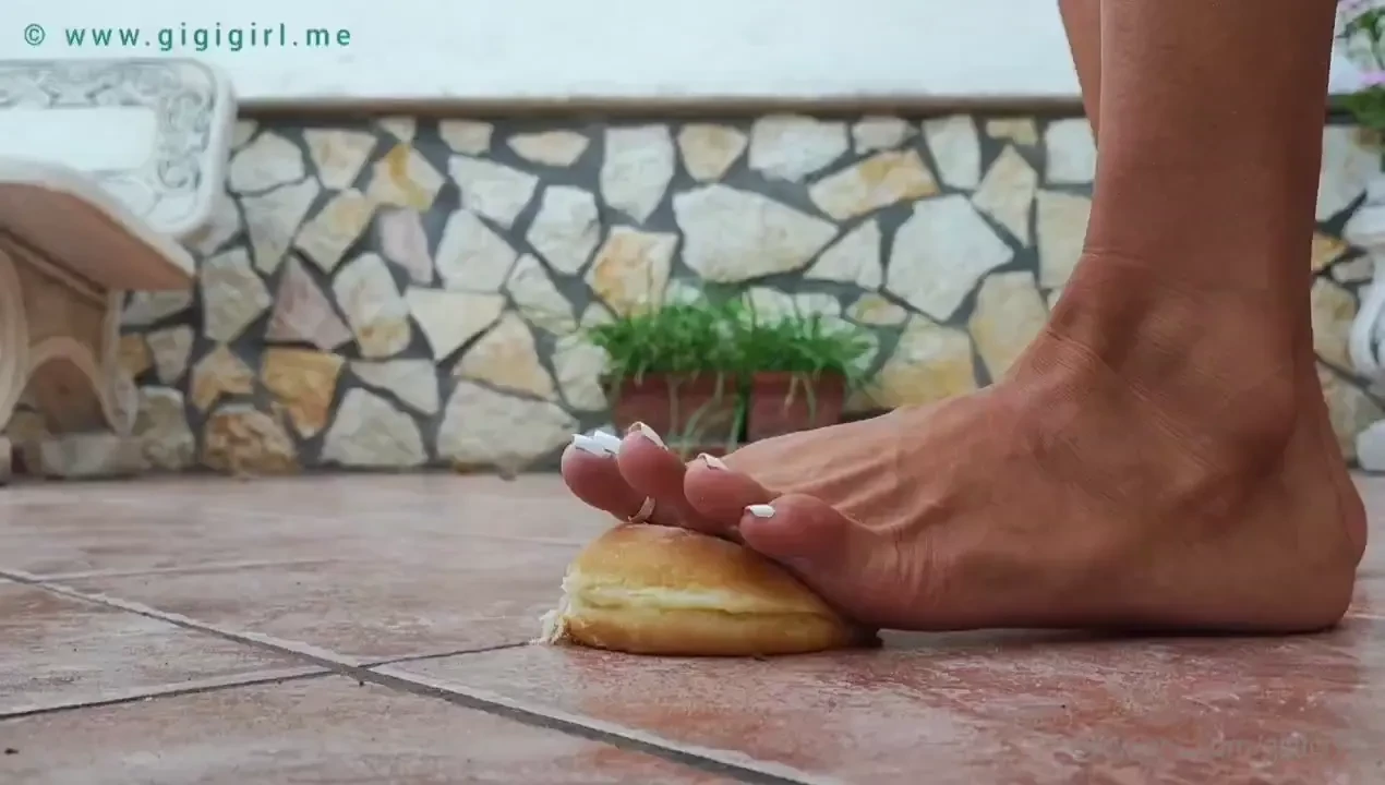 This pastry was so soft and squishy now lick the mess i ve left full 