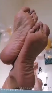 How does it feel to get my feet at a level above you full clip