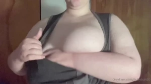 Who wants to come abuse my titties