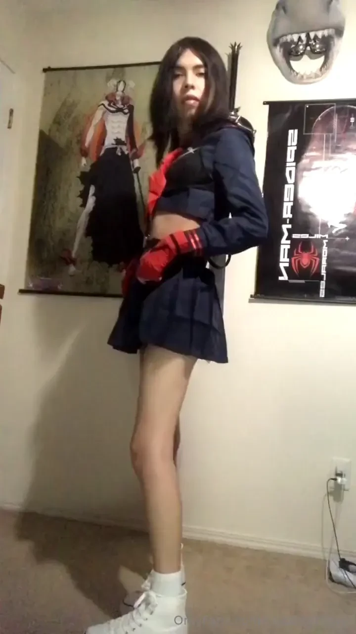 How do i look in my new cosplay 