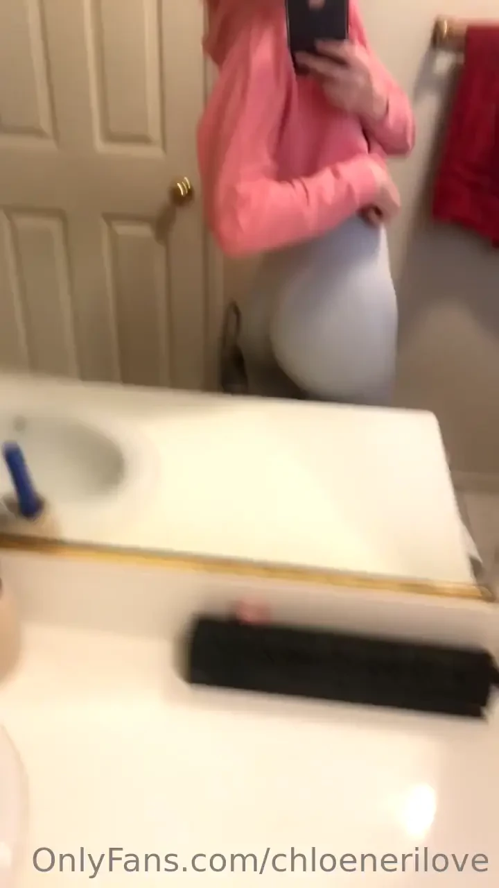 Ready for the gym with bed hair 