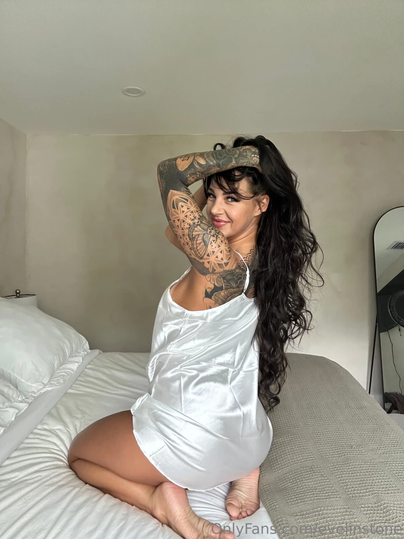 It s lazy sunday crawl back in bed with me and tip 10 on this post for 