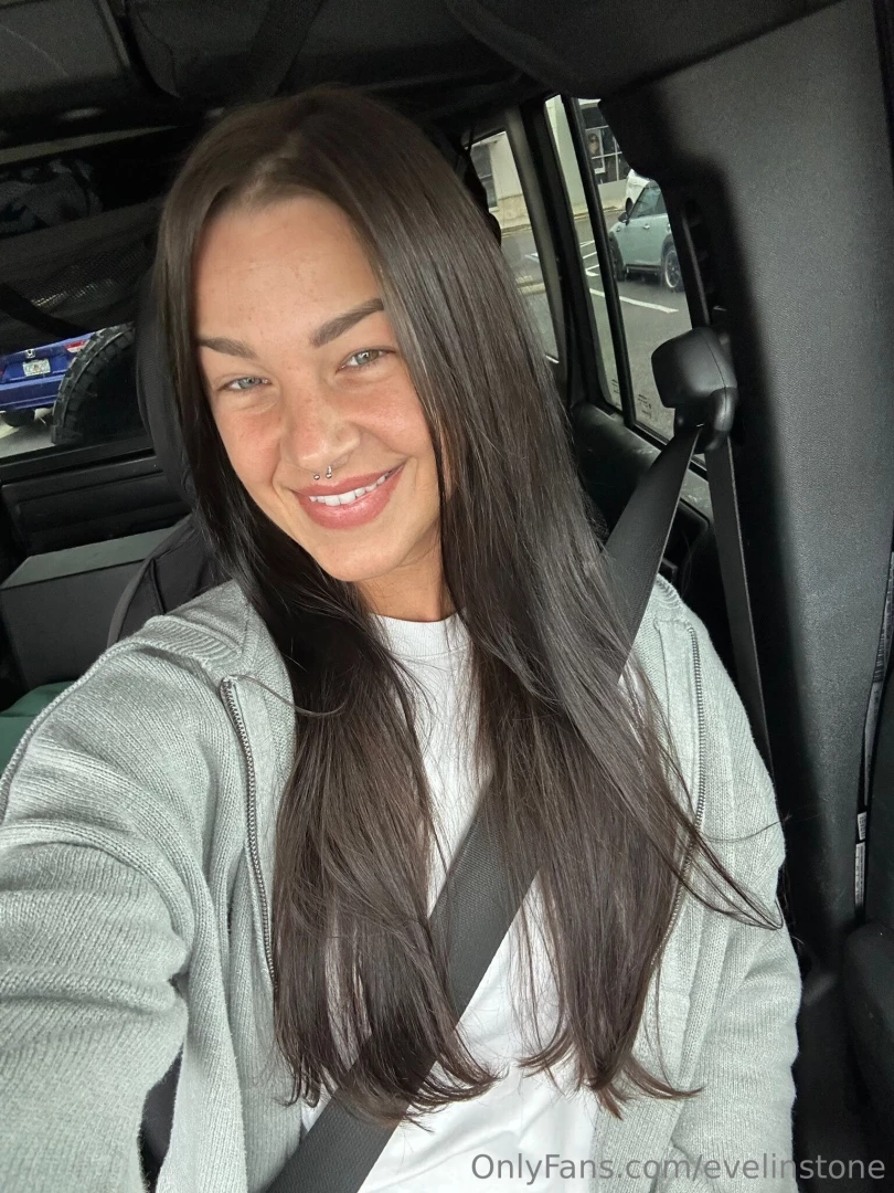 Happy thursday what do you think of my haircut 