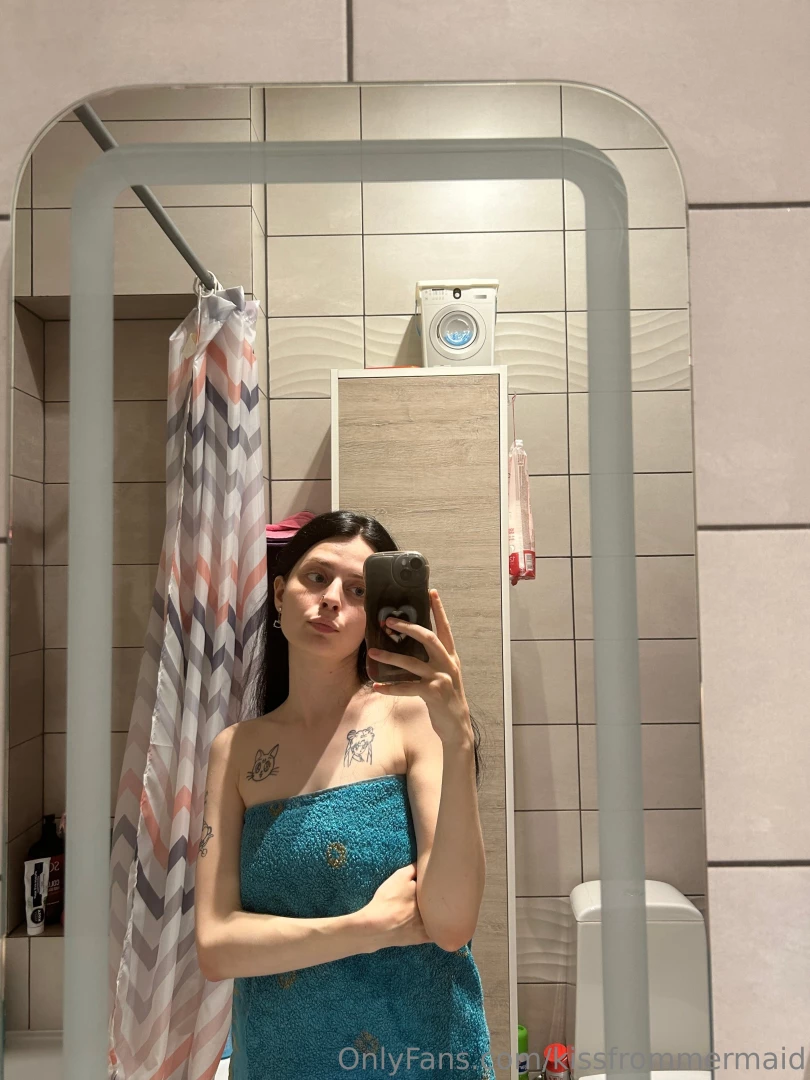 Hot shower even hotter reflection maybe you want to come to me 