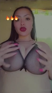 My giant tits do you like them baby