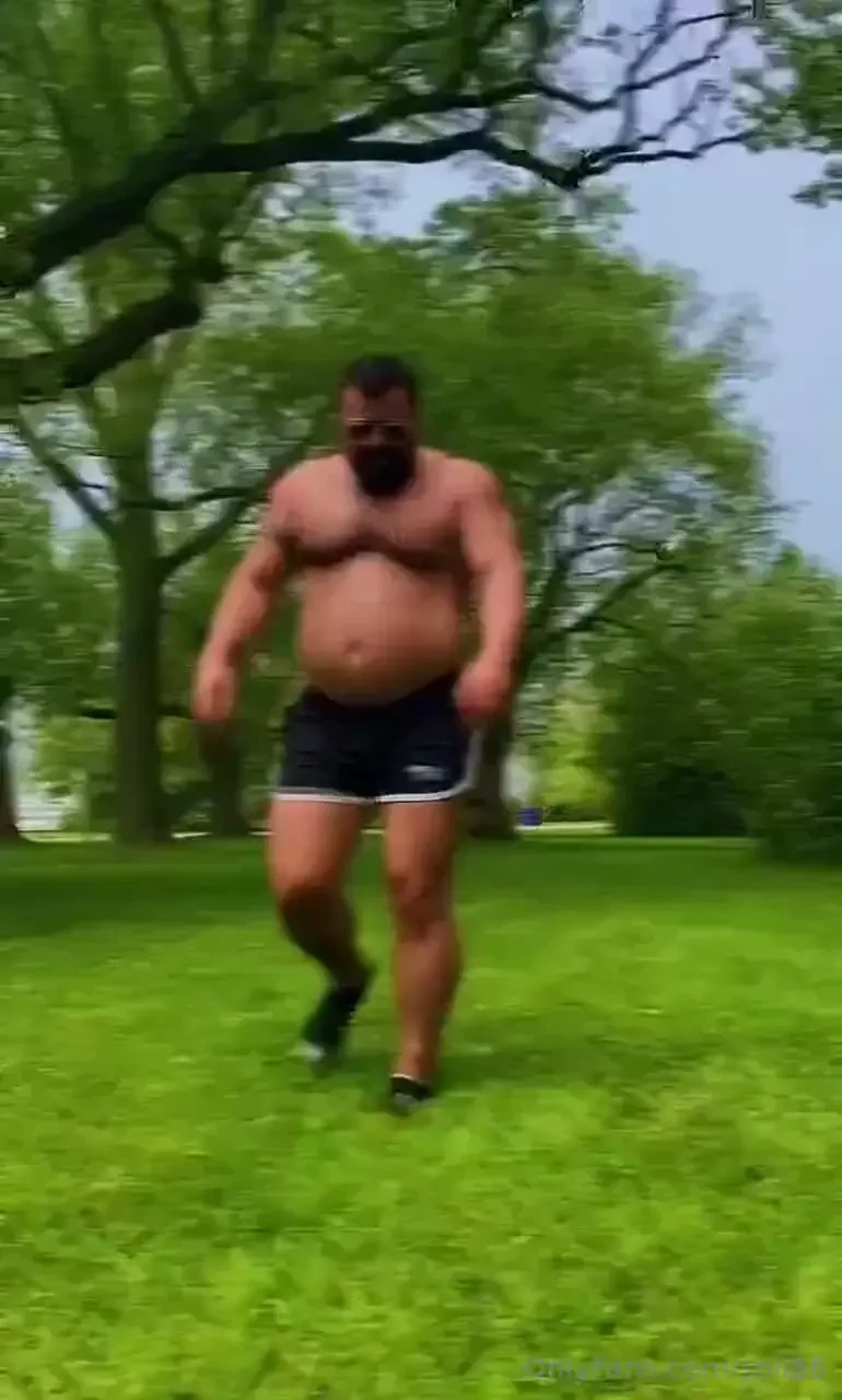 This video has been deleted from ig apparently it s very sexy for them 