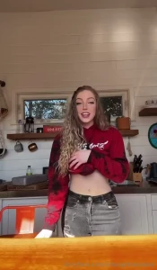Urfavgirlnextdoor1