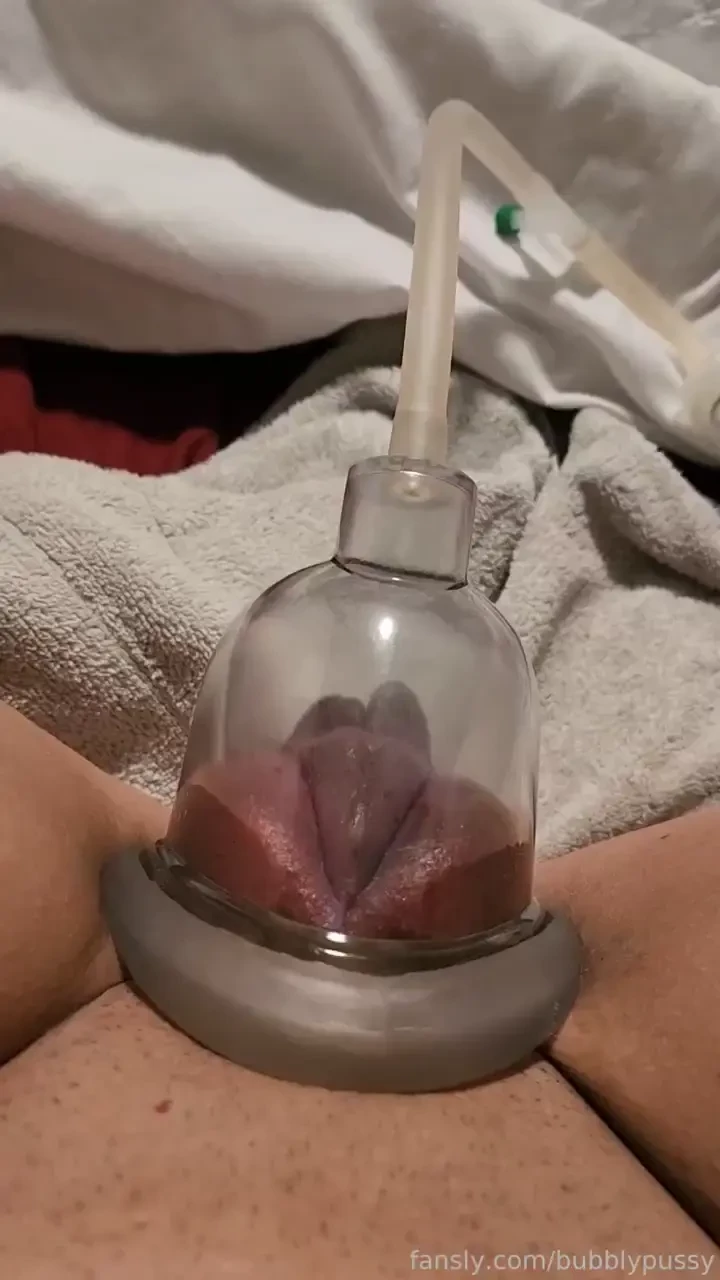 Tried to make myself cum with just the suction i was sooooo close i ve 