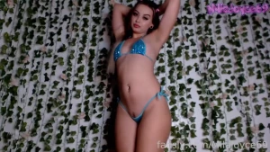 Barely legal stripper joi dm me if you want the full vid