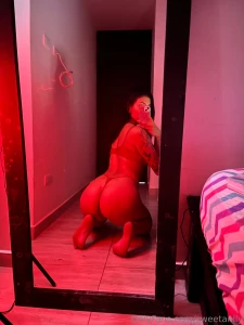 Happy 2025 i wish someone would take me from behind right now