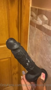 Unlock amp see how my pussy made this black dildo so creamy amp get 3