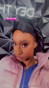 Y all like my makeup subscribe to my vip page for new footage tonight