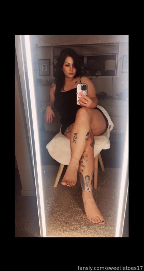 Are you staring at my feet again get a grip footfetish soles nylons part 9 