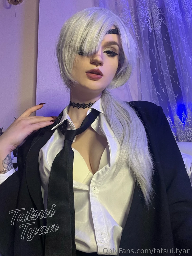 Will you unbutton the rest of the shirt pls without the shirt content 