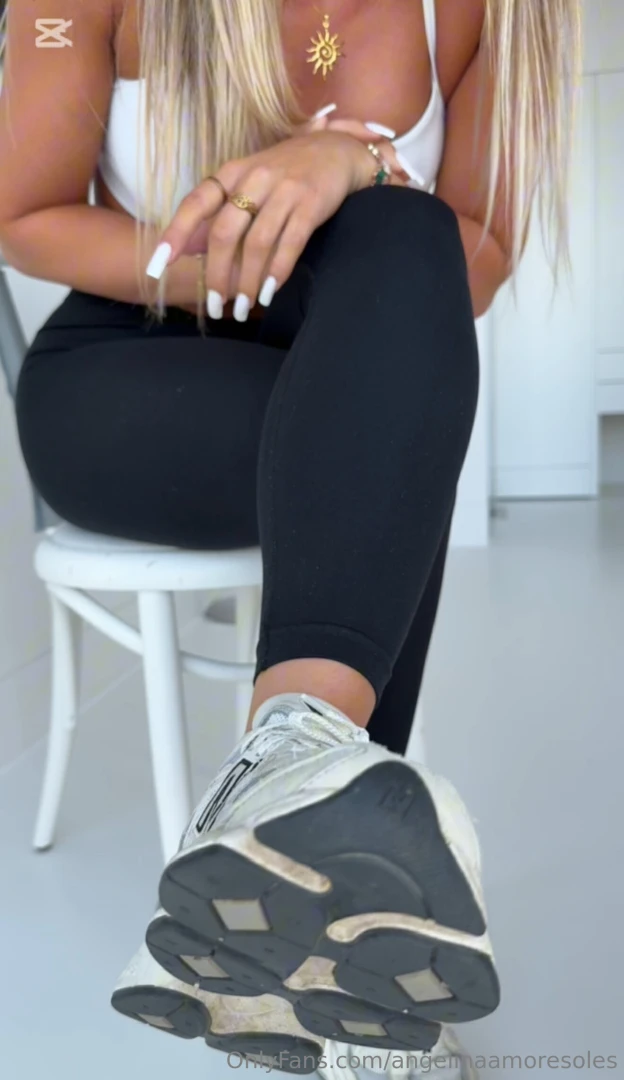 You don t deserve my scent but i ll let you beg for it lick sniff part 1 