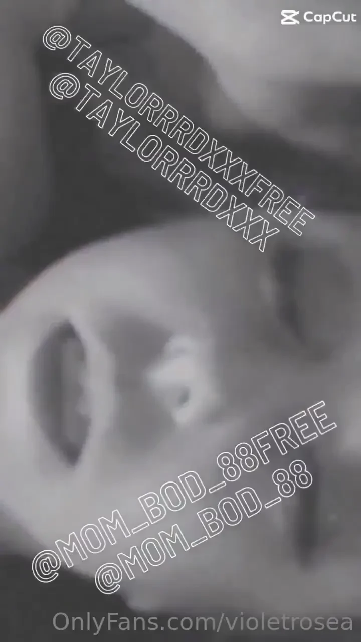 Ad wanna come watch us play my bestie taylorrrdxxx and i mom_bod_88 part 3 