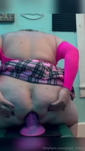 Feels so good the way you stretch me and fill me daddy