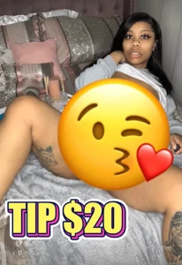 Pussy slip waiting for you to slide the head of ur on my clit topless