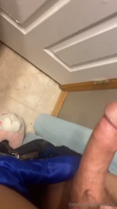 Would u suck mommys clit