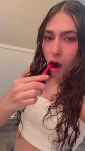 Watch me brush my teeth before we make out dm if you want something
