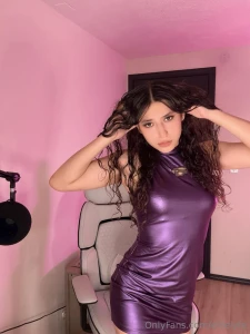 What do you think about this look it is hot or wild