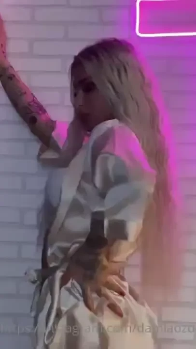 Put your head on my shoulder 