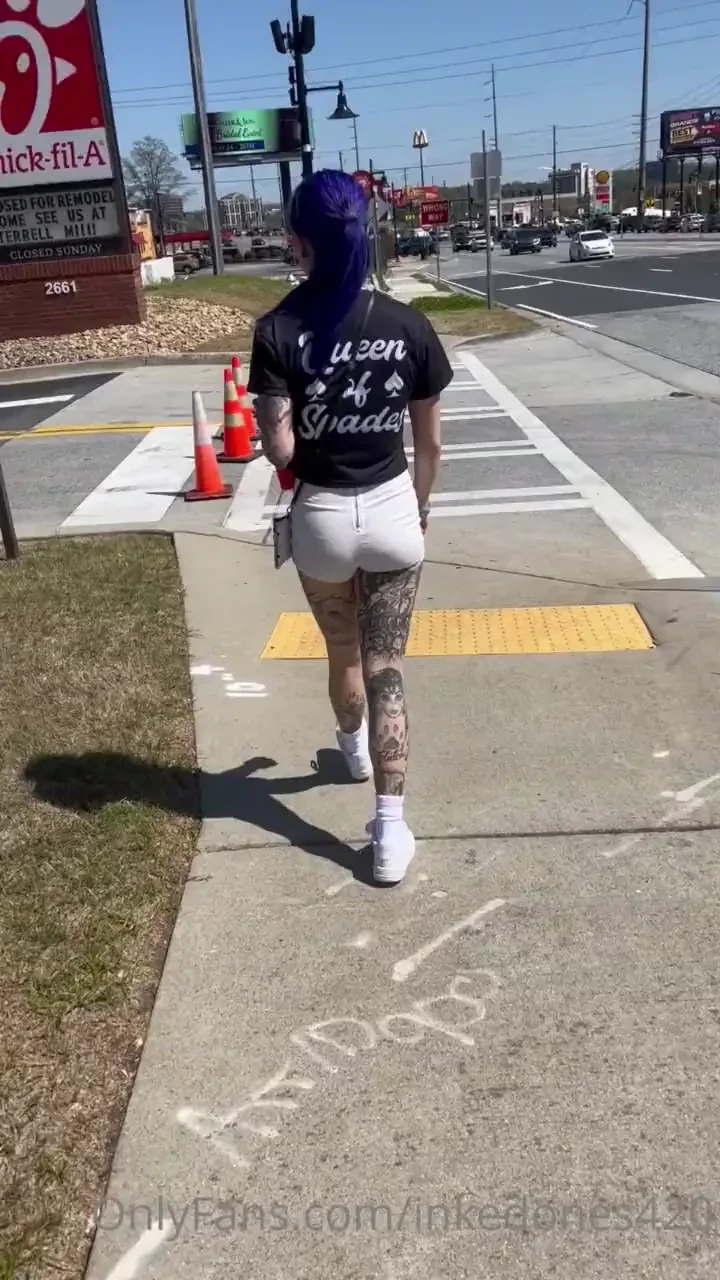 Letting the world know i m the queen did you read the front it s 