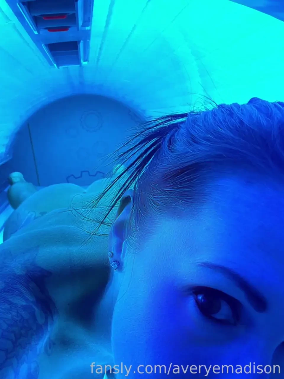 Working on maintaining that end of summer tan tan tanningbed tangirls 