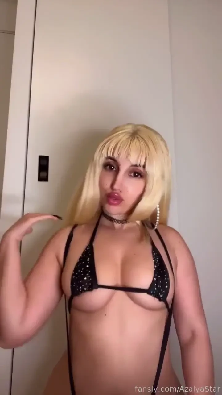 Do i look sexy blonde daddy 
