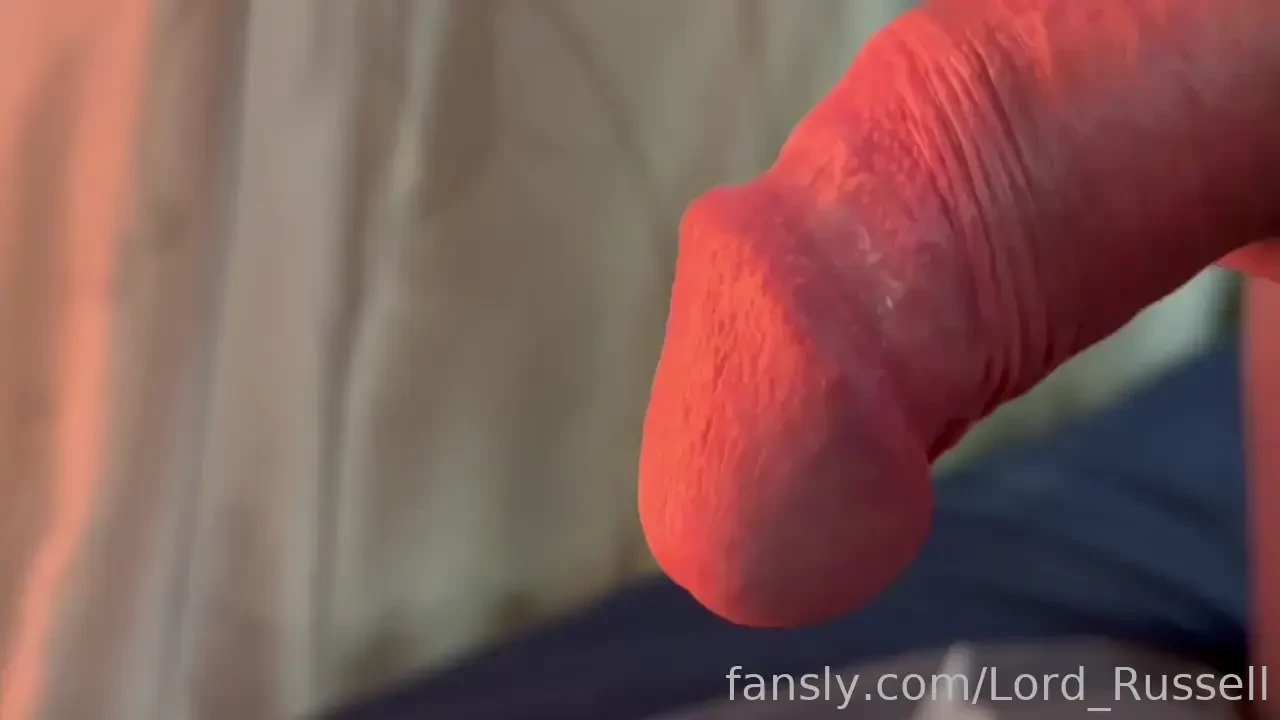 I think that iam in love with this video first of all i cumed no hands 