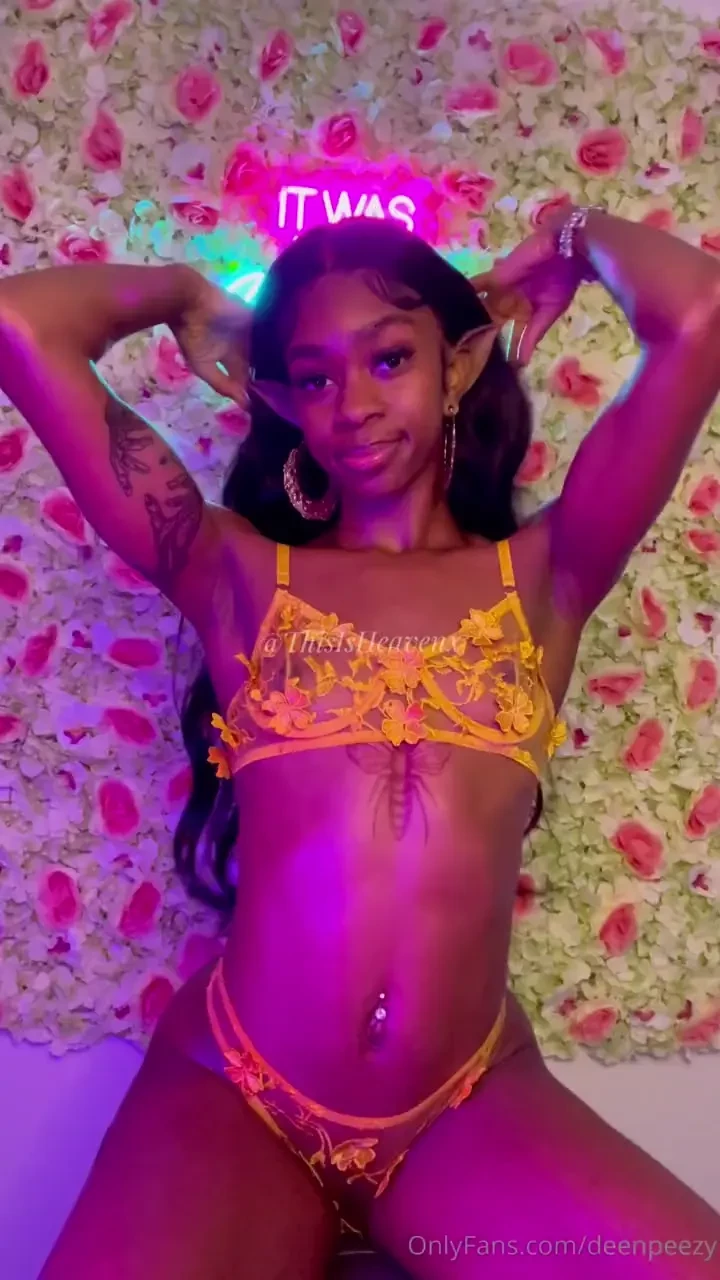 Would you fuck this pretty little elf check out the last video in my 