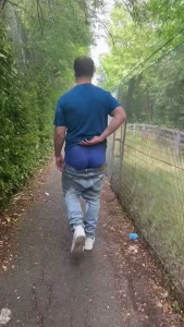 It s a beautiful day to sag low