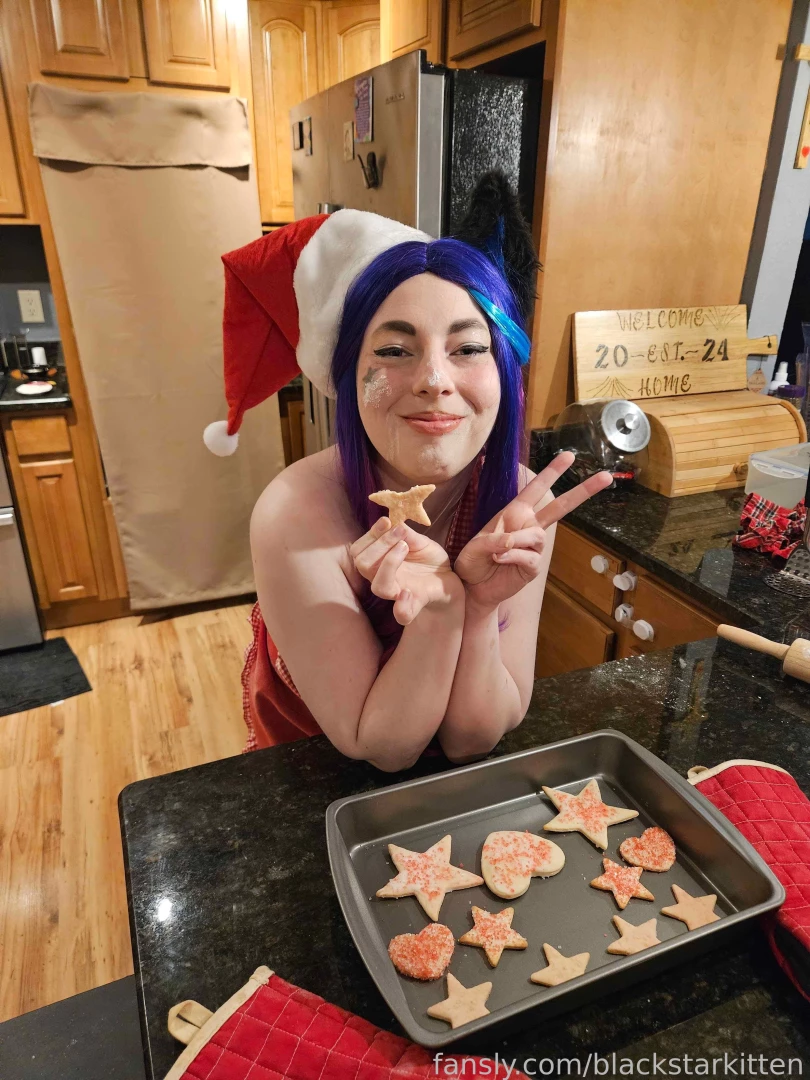 First time making cookies happy holidays part 5 