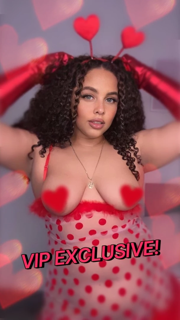 Cupid shot me alright lol thats the only explanation ive got for why 