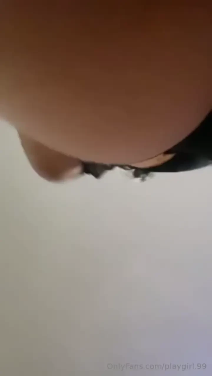 Hey babes welcome to my page message me for custom requests and 1 on 1 