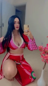 Boa hancock send a 5 and i am send t to you in dm