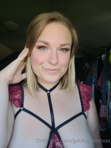 Do you want want to see what my split pussy looks like what about my